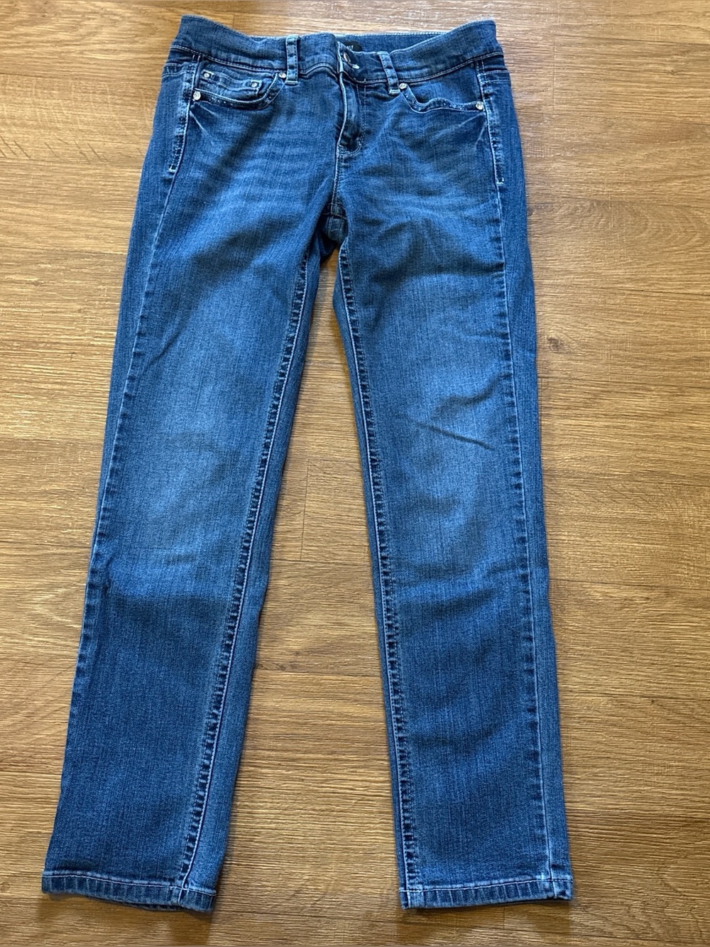 White House Black Market Denim Blue Jeans Detailed Back Pockets Women’s Sz 4